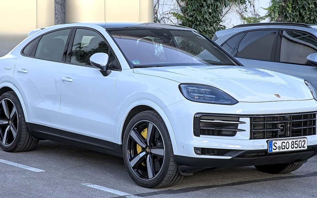 Keuntungan Gadai Mobil Porsche Cayenne & Rekomendasinya