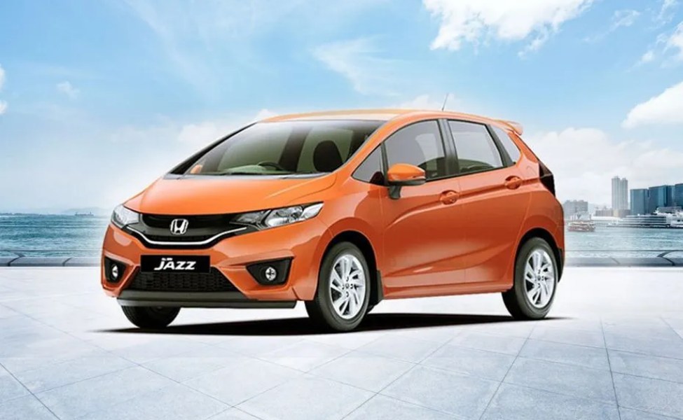 Honda Jazz, desain modern dan ruang kabin yang luas.